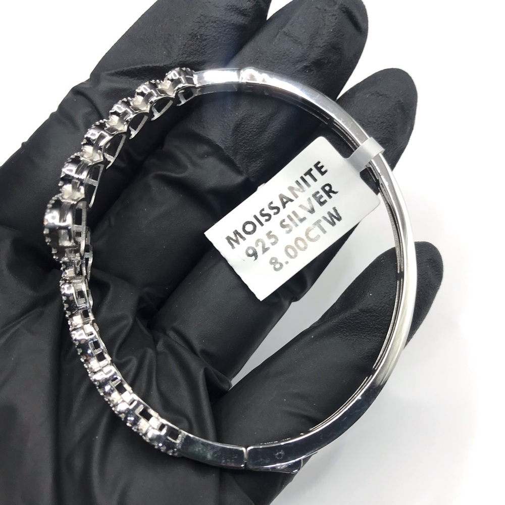 925 Sterling Silver 8CT MOISSANITE Heart Bangle Bracelet - Picture 10 of 17
